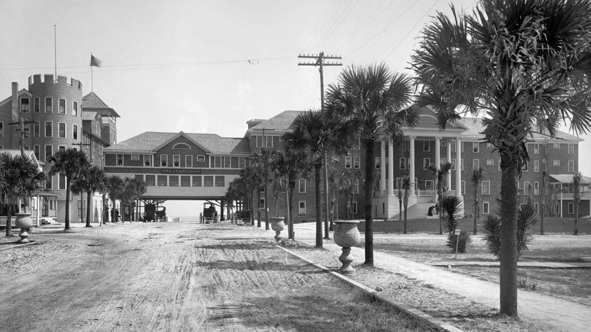 historic black and white picture of the hotel at beautiful oceanfront Plaza Resort & Spa in Daytona Beach Florida